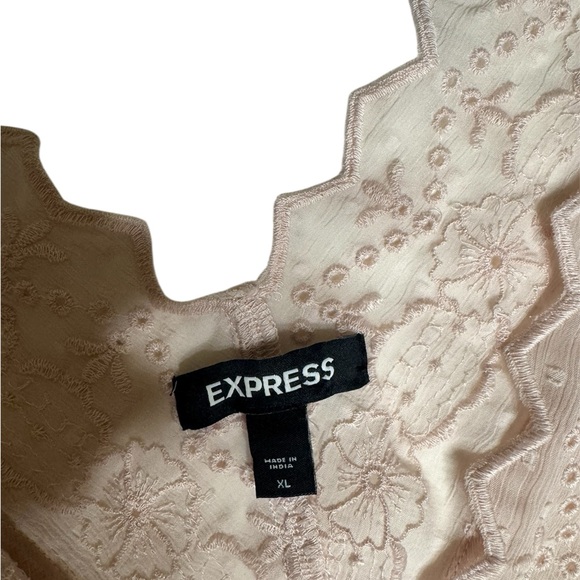 Express Elegant Pink Wrap Body Blouse Size XL - Picture 3 of 4